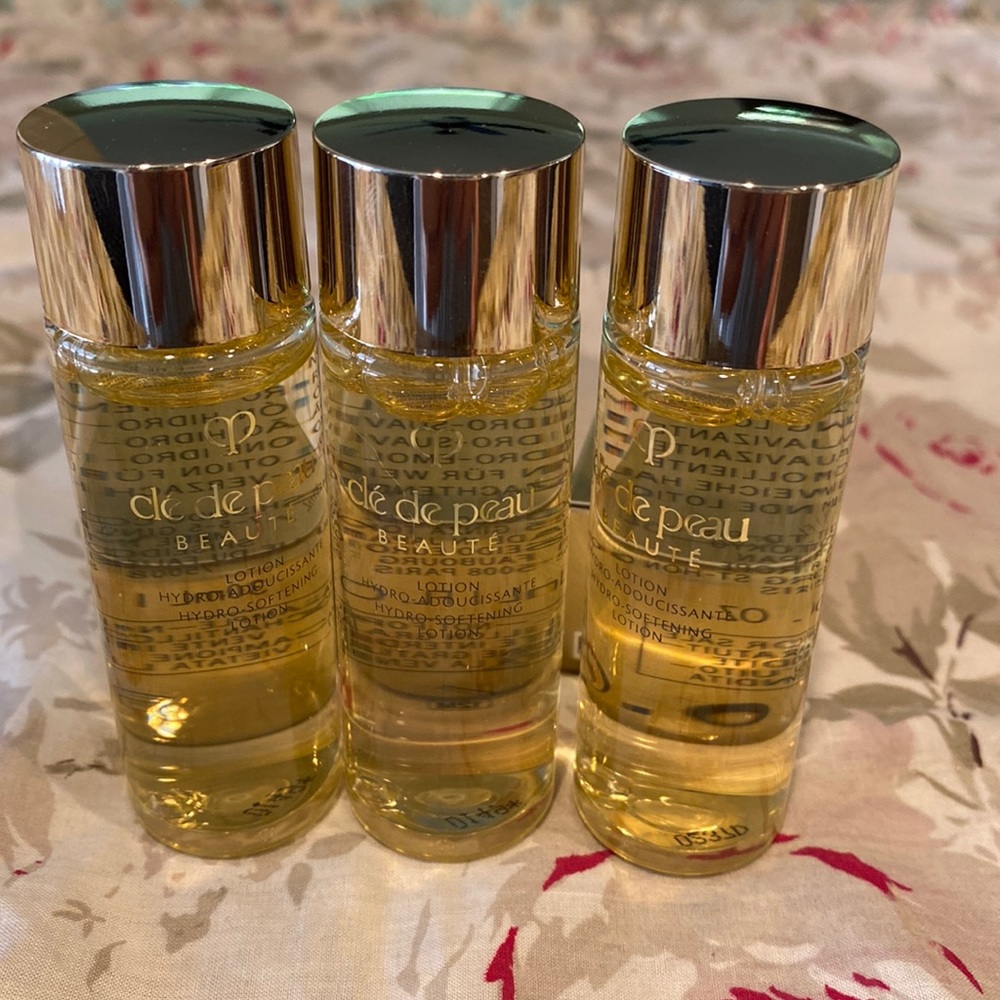 Cle de peau Hydro softening Lotion set of 3 travel size